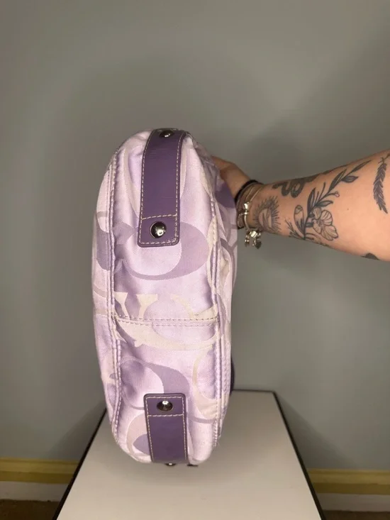 Coach Optic Signature Convertible Zoe Hobo Lilac Bag - Picture 5 of 7